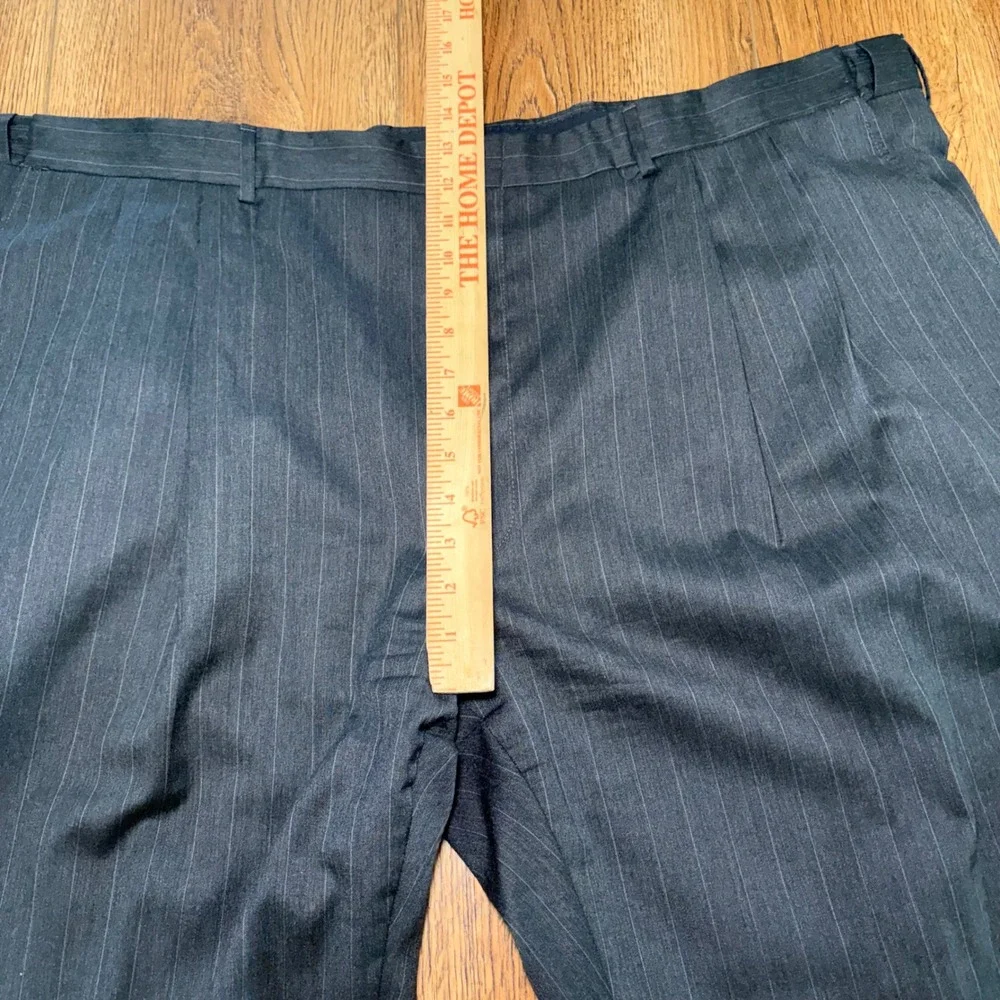 Jos A Bank Mens 50R Portly Suit Charcoal Gray Pinstripe 100% Wool 48x32 Pants